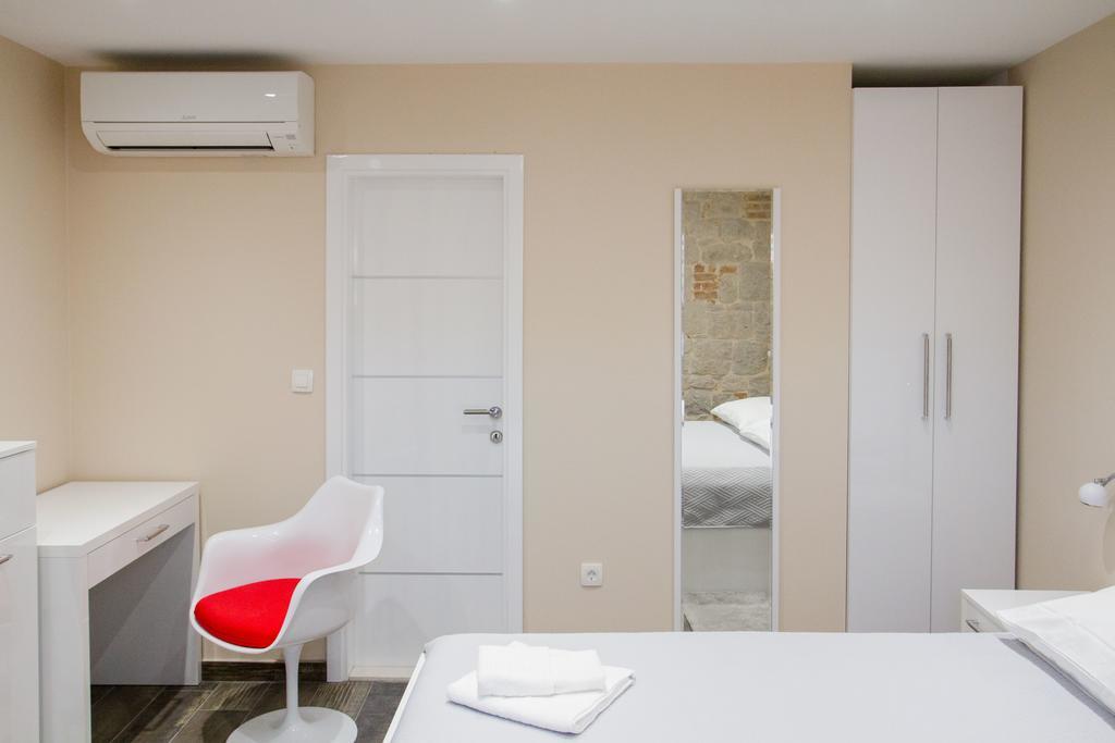 Elegant Residence Rooms & Apartments Split Exterior foto