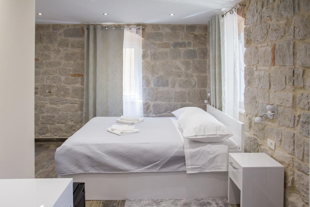 Elegant Residence Rooms & Apartments Split Exterior foto