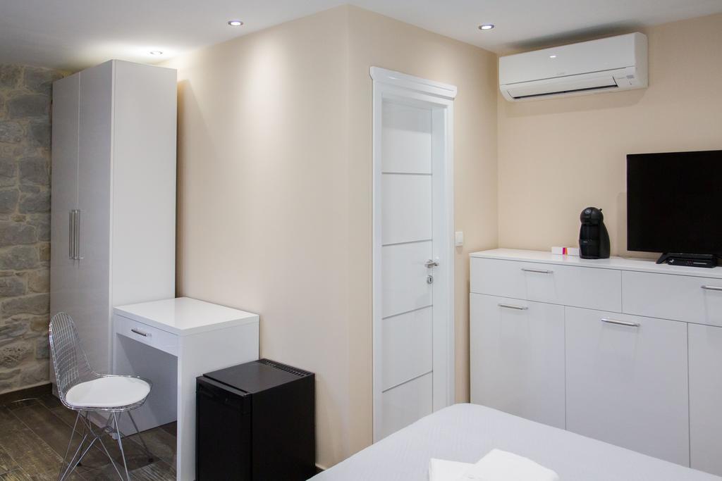 Elegant Residence Rooms & Apartments Split Exterior foto